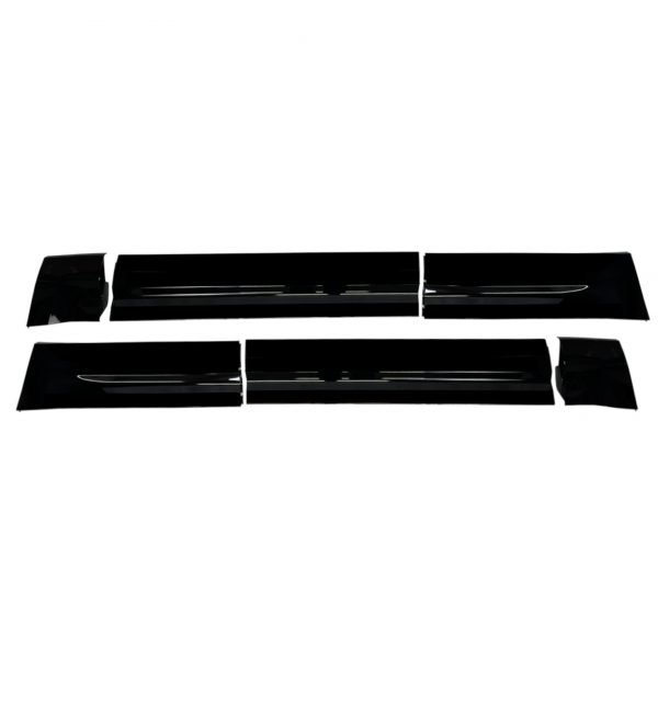 LAND ROVER DEFENDER 110 L663 LOWER DOOR MOULDING SET TRIM SIDE GLOSS BLACK 2020+ - Image 3